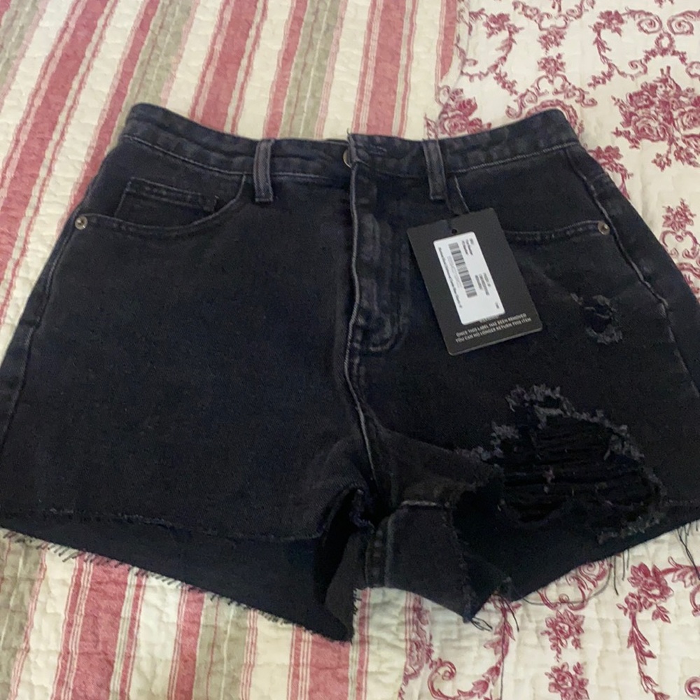 Pretty little thing washed black distressed denim mom short